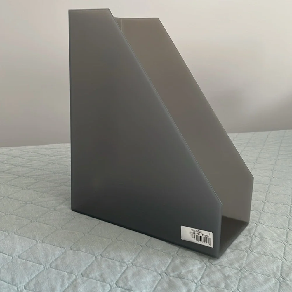 Magazine file holder